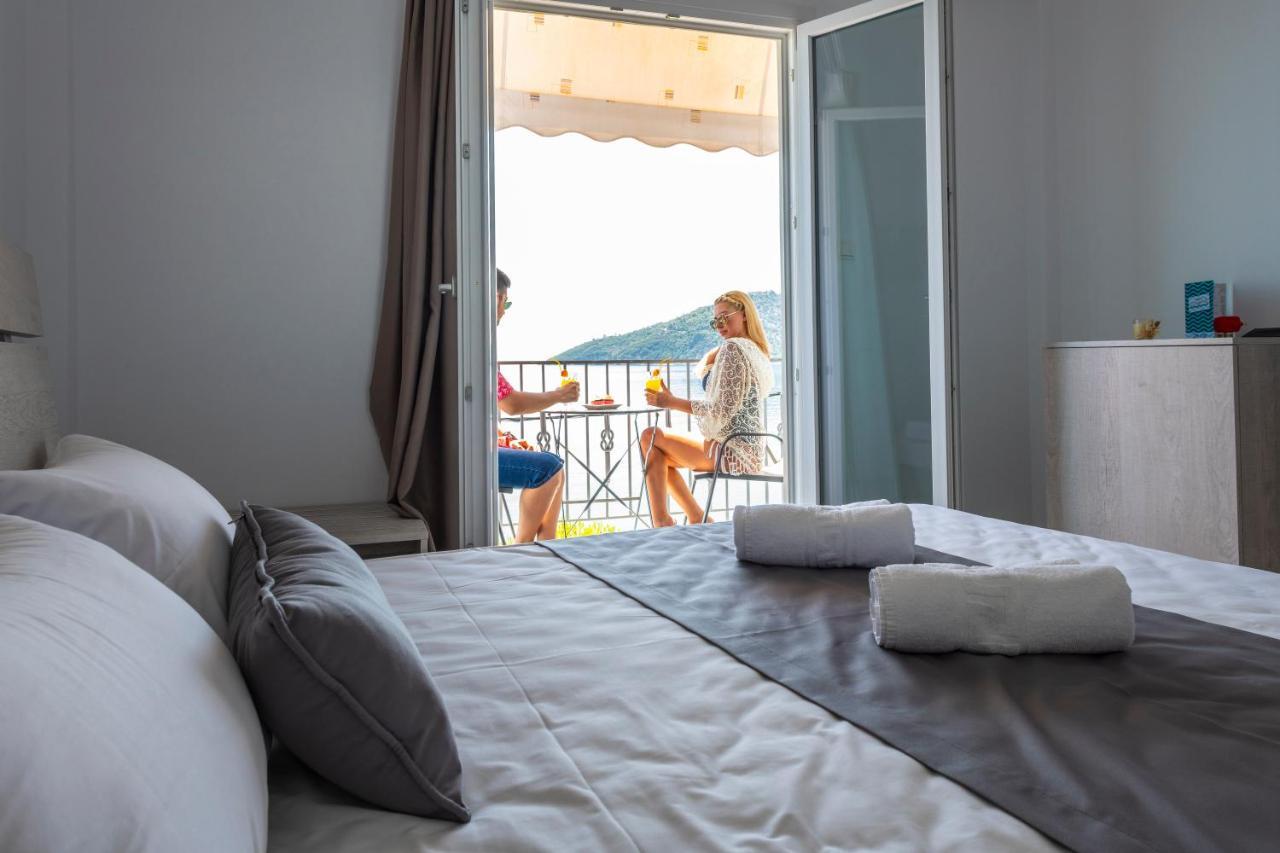 Paraskevas Boutique Hotel Тирос Экстерьер фото